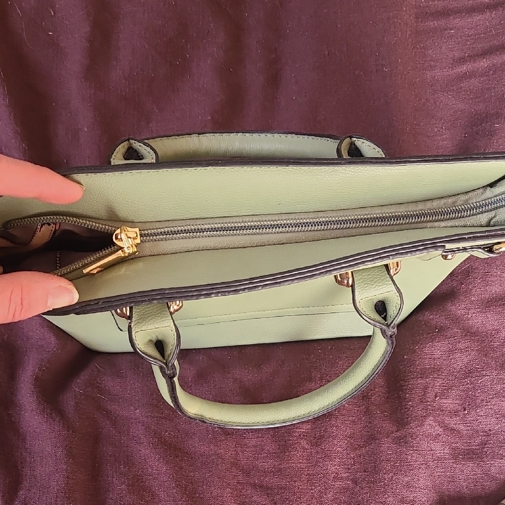 Small Green Tote- Handbag - Picture 5 of 13